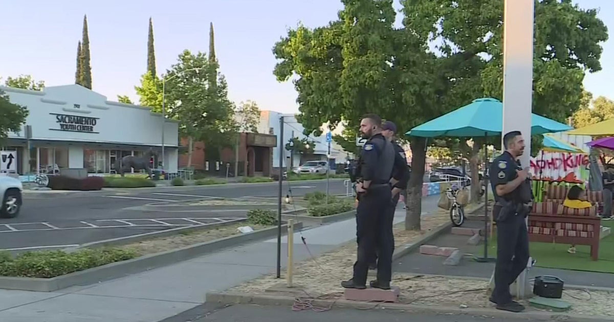 "Positive Del Paso" Businesses on boulevard band together following