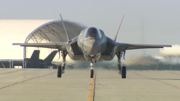 f35-head-on-on-runway.jpg