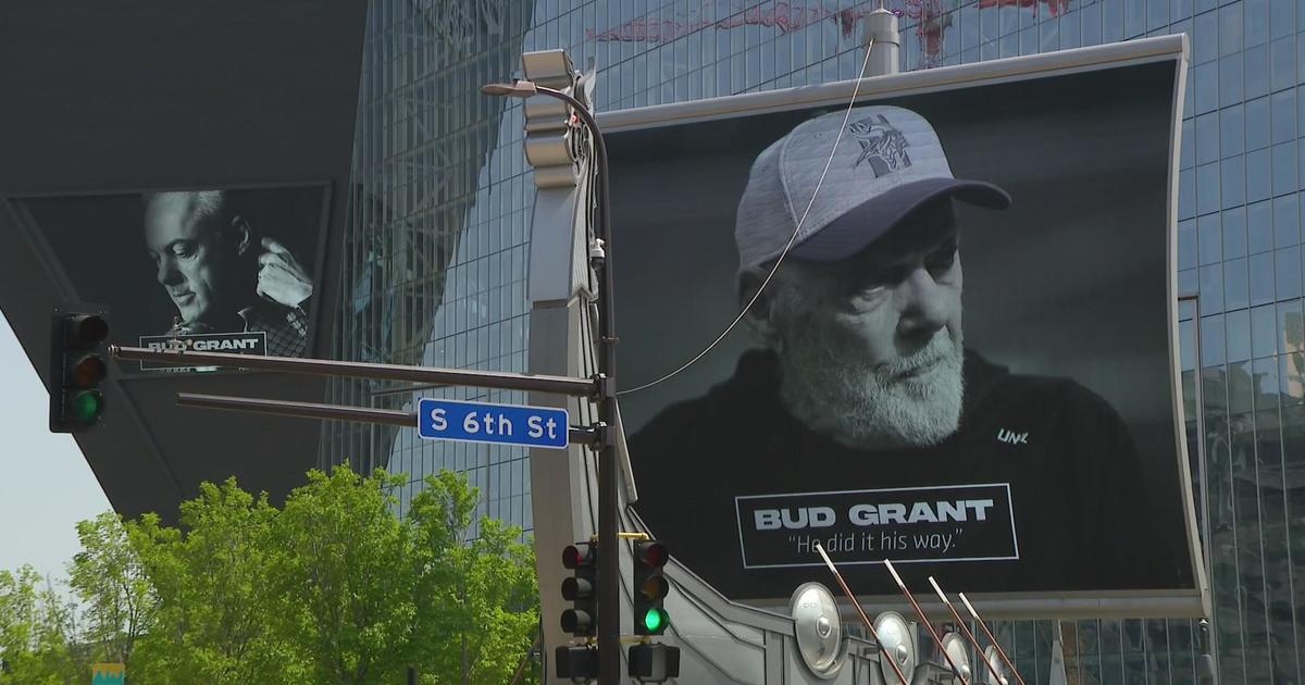 Minnesota Vikings To Honor Legendary Coach Bud Grant With Uniform Patch,  Helmet Decal – SportsLogos.Net News