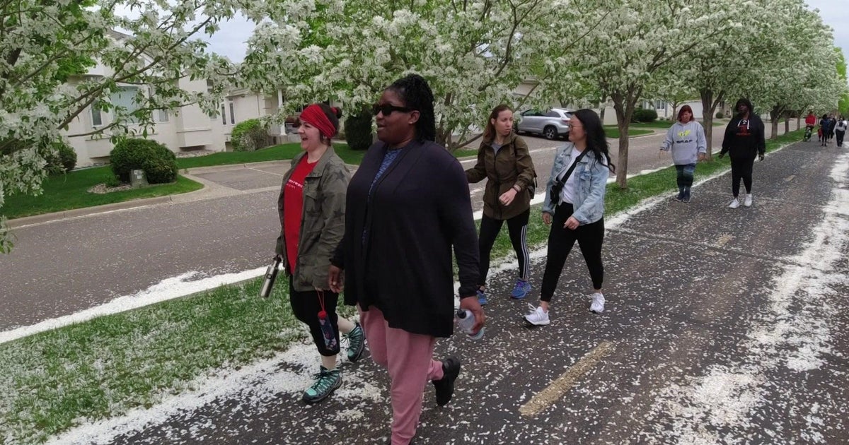 Minnesotan who grew up in East Africa creates walking club for BIPOC women - Vimarsana News