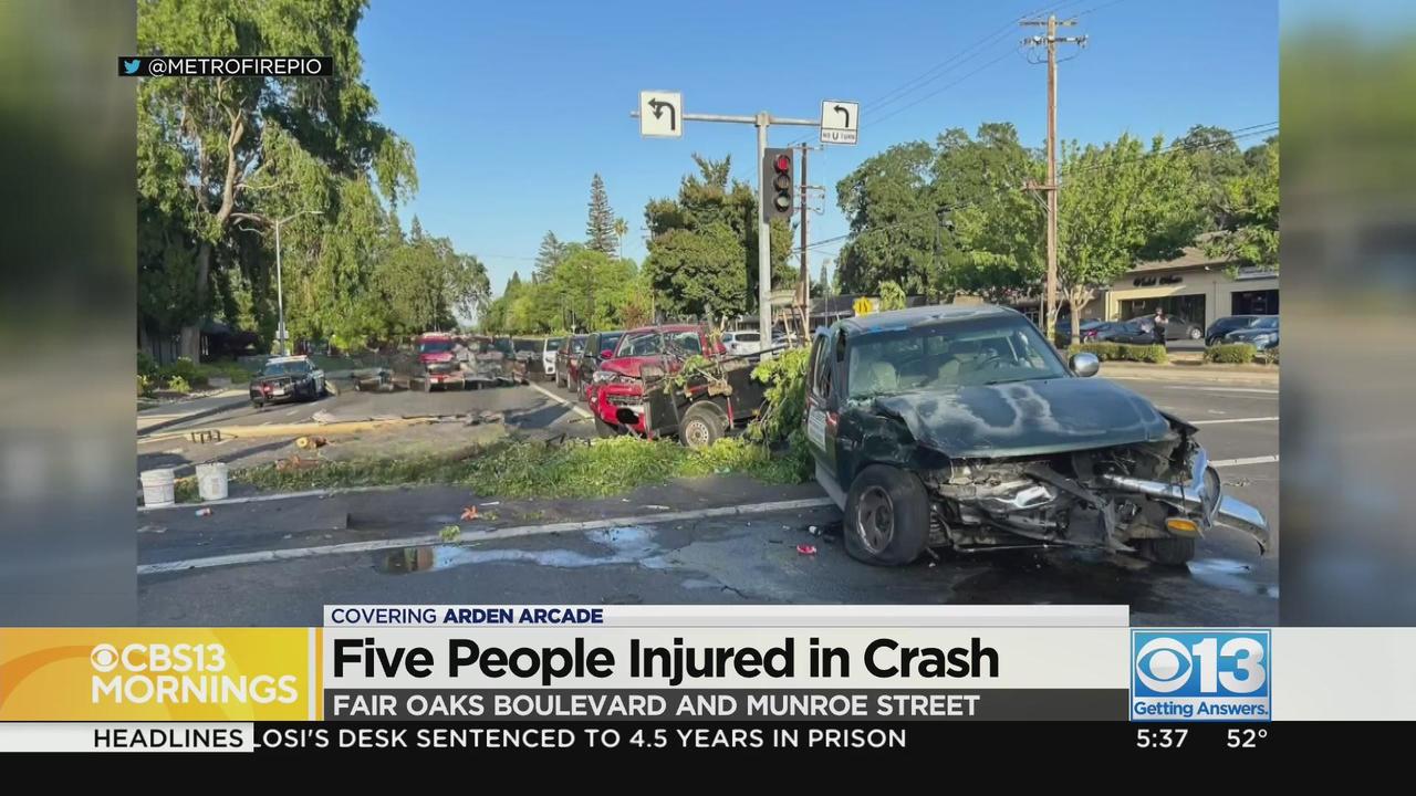 One dies, five injured in three-car crash near Monroe