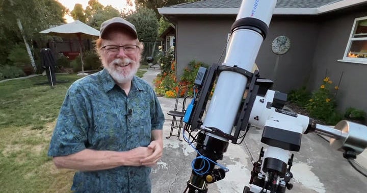 Amateur astronomer unwittingly records rare supernova bursting to life