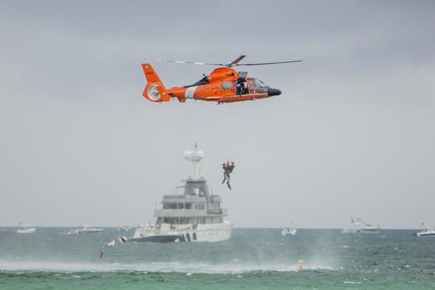 hyundai-air-sea-show-coast-guard.jpg 