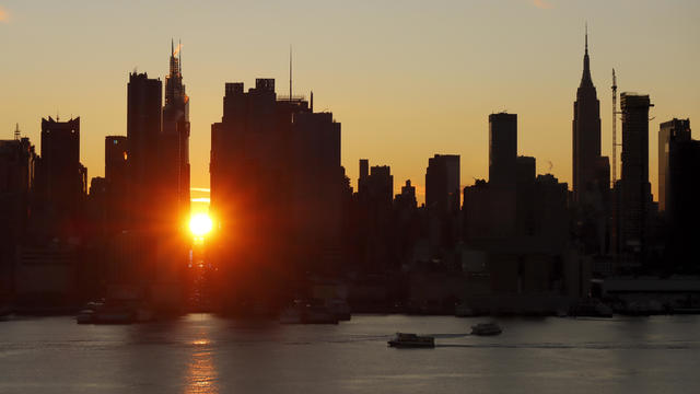 Manhattanhenge Sunrise in New York City 