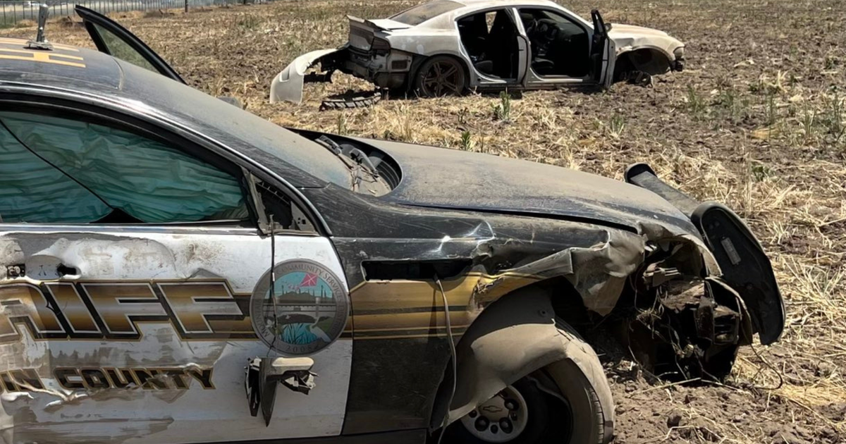 3 armed carjacking suspects arrested, deputy injured after crash in Manteca