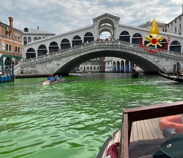 Grand Canal of Venice turns bright green 