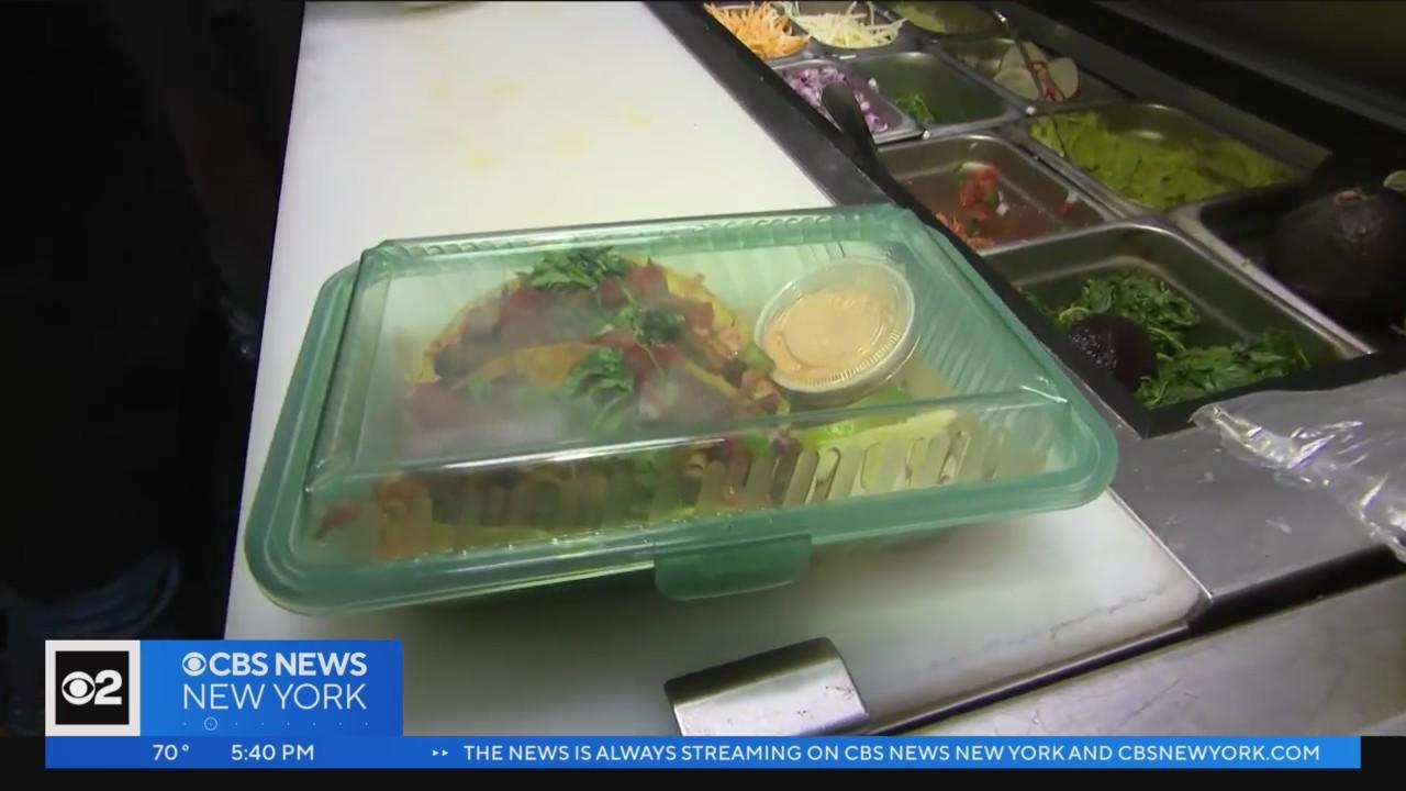 New York City restaurants partner with DeliverZero to provide reusable  takeout containers - CBS New York