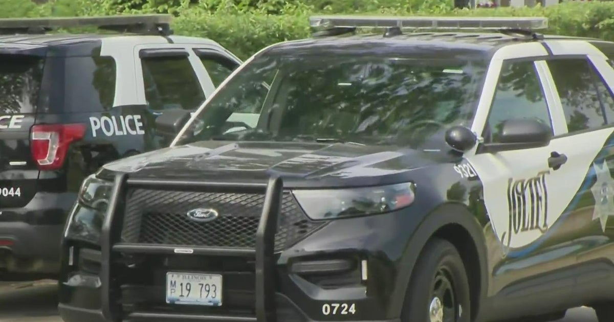 Bicyclist killed in Joliet, Illinois, hit-and-run crash Bicyclist killed in Joliet, Illinois, hit-and-run crash