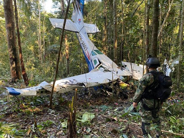Children from  plane crash helped by Colombia commandos