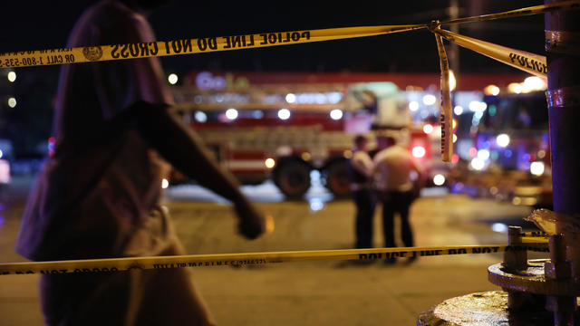 41 injured, 3 killed in weekend shootings 