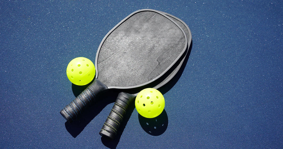 As pickleball popularity rises, North Texas homeowners are building their own courts