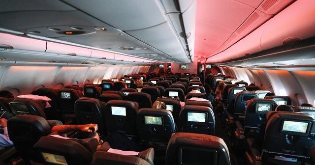 Should you recline your airplane seat? CBS News