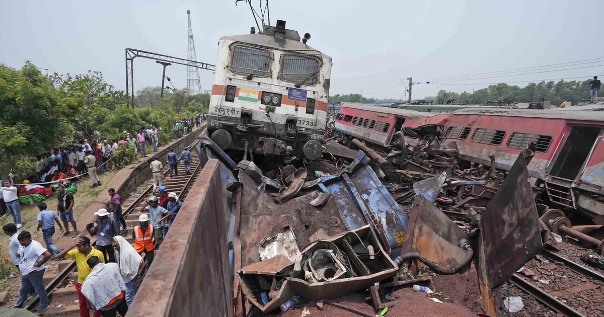 No more survivors located after train derailment in India kills over 280, injures 900