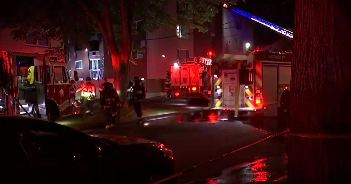 13 people injured in Hartford apartment fire - CBS New York