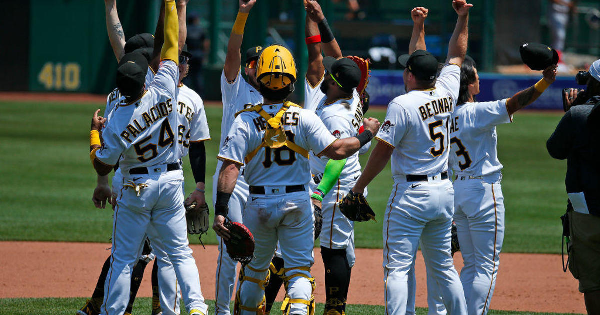 Rich Hill keeps Cardinals off balance into 7th, Pirates complete 3-game  sweep with 2-1 victory