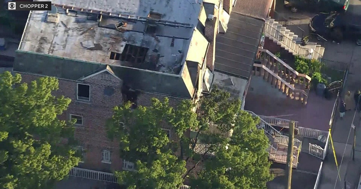 Woman killed in overnight house fire in East Flatbush, Brooklyn - CBS ...