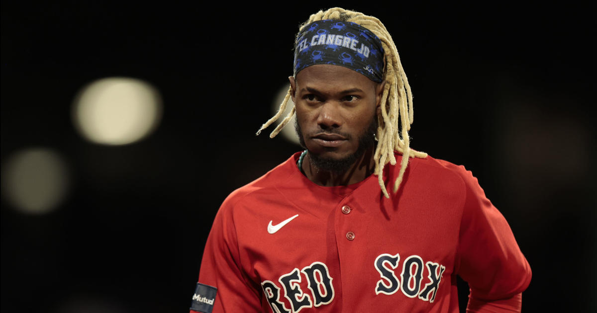 Red Sox designate former Blue Jays OF Raimel Tapia for assignment