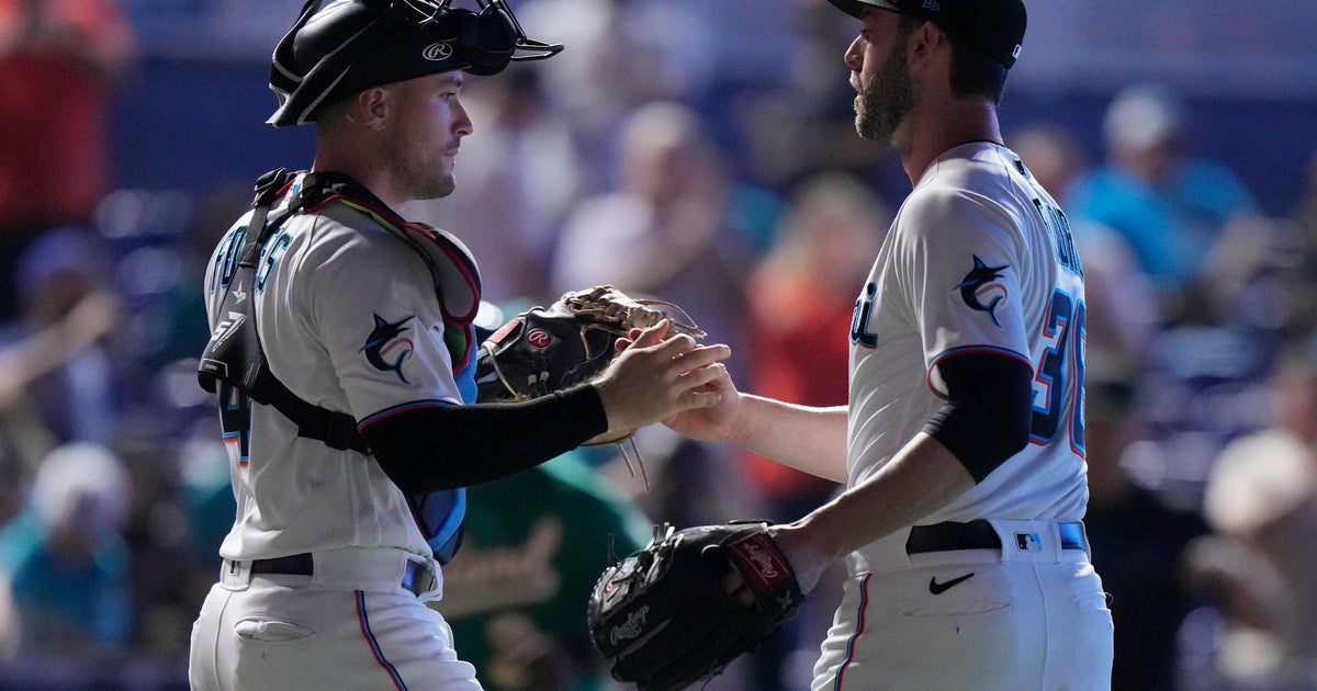 Arraez’s RBI infield single in 8th lifts Marlins about A’s