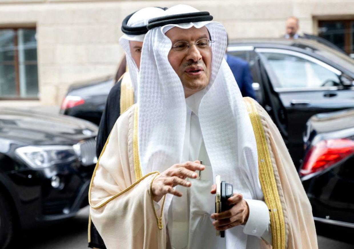 Солнечная энергия Саудовской Аравии. Salman bin Abdulaziz al Saud. Саудовская Аравия покупает песок. Саудовская аравия опек