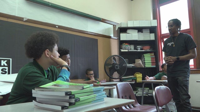 detroit-photographer-mentors-students.jpg 