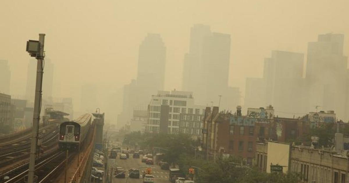 New York, Philadelphia and Washington teams postpone games because of smoke  coming from Canadian wildfires - CBS News
