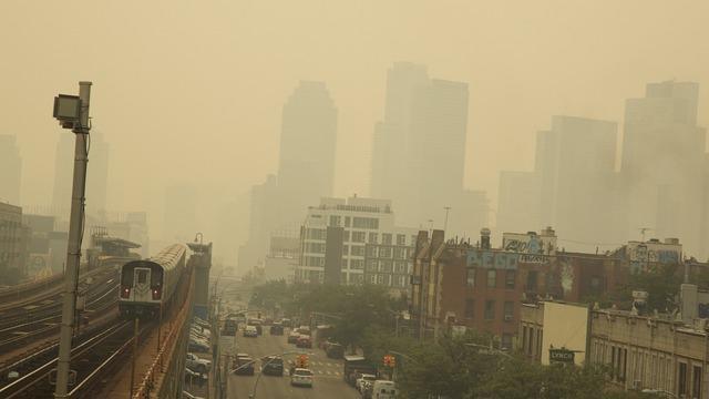 cbsn-fusion-awful-air-quality-continues-across-northeast-due-to-canadian-wildfires-thumbnail-2033640-640x360.jpg 