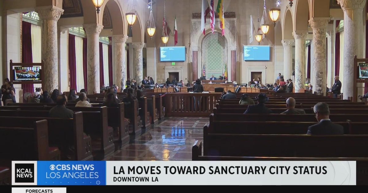 LA City Council approves motion to become sanctuary city for immigrants ...