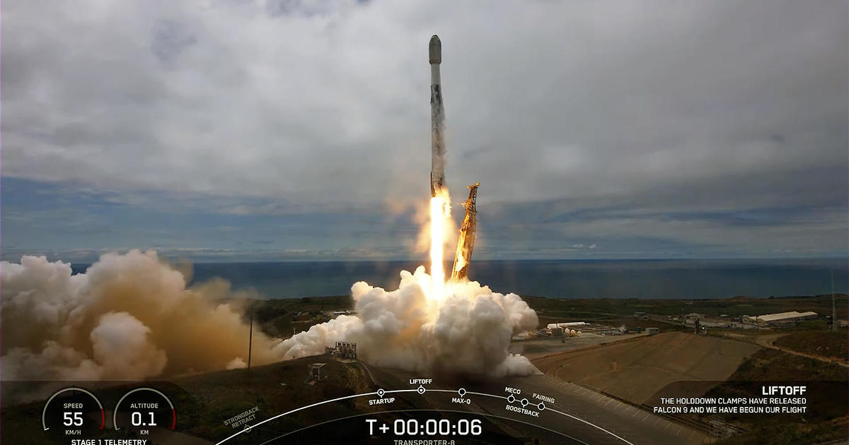 SpaceX conducts cross-country Starlink doubleheader 