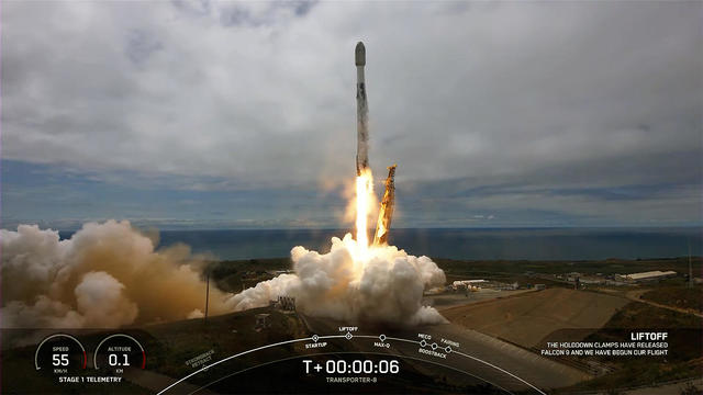 061223-transporter8-launch.jpg 