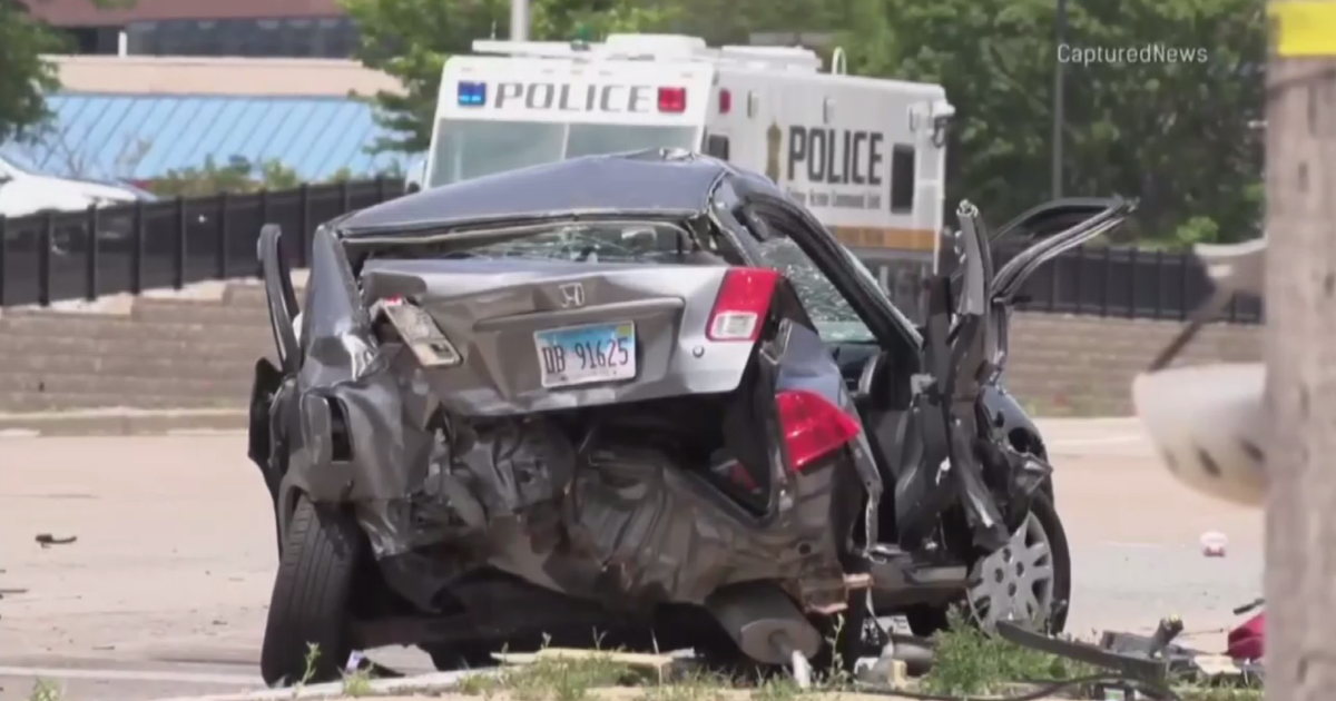 Man charged in deadly crash was due in court in a different crime - CBS ...