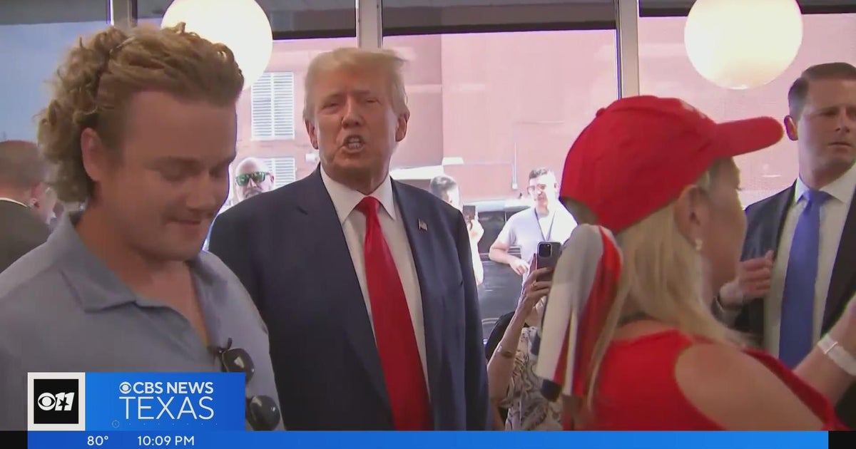 Former President Donald Trump arrives in Miami for arraignment - CBS Texas
