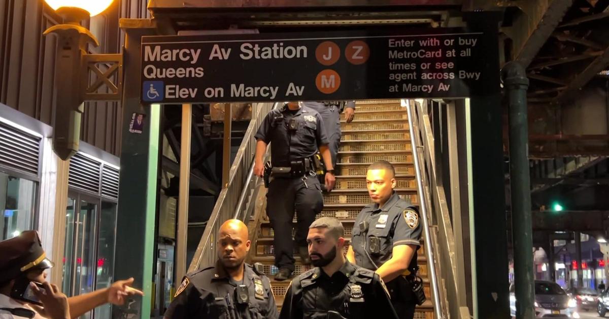 Charges Dropped In Deadly Brooklyn Subway Stabbing - CBS New York