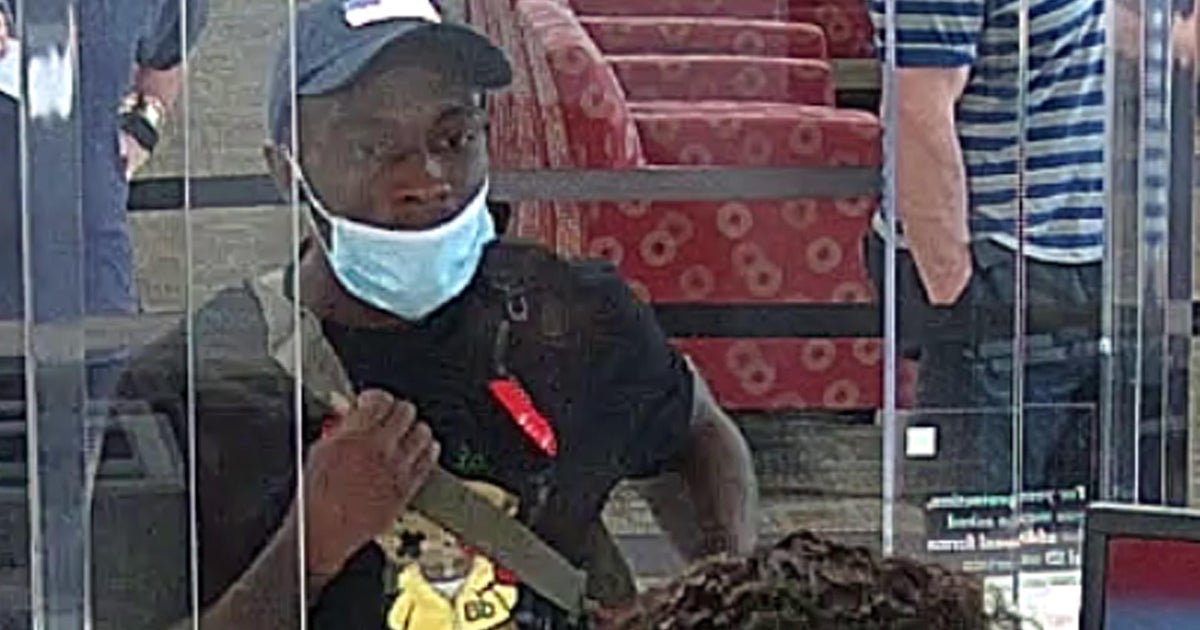 Do You Understand This Male? FBI Releases Photographs Of Hallandale Beach front Bank Theft Suspect Do You Understand This Male? FBI Releases Photographs Of Hallandale Beach front Bank Theft Suspect
