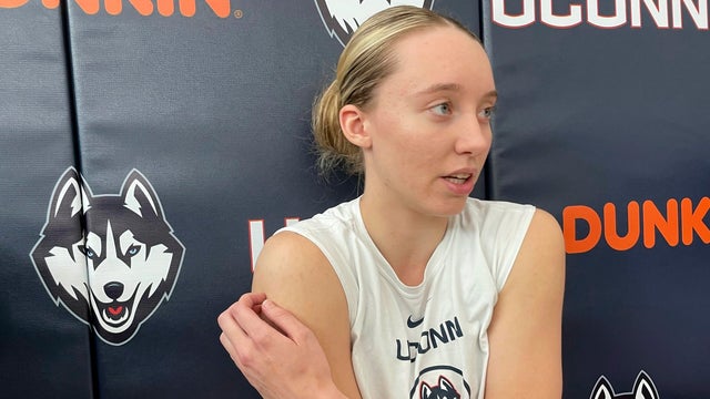 UConn Bueckers Comeback Basketball 