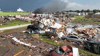3 dead after string of tornadoes hit South 