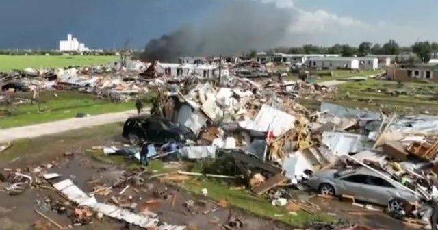Deadly tornado demolishes homes in Texas town - CBS News