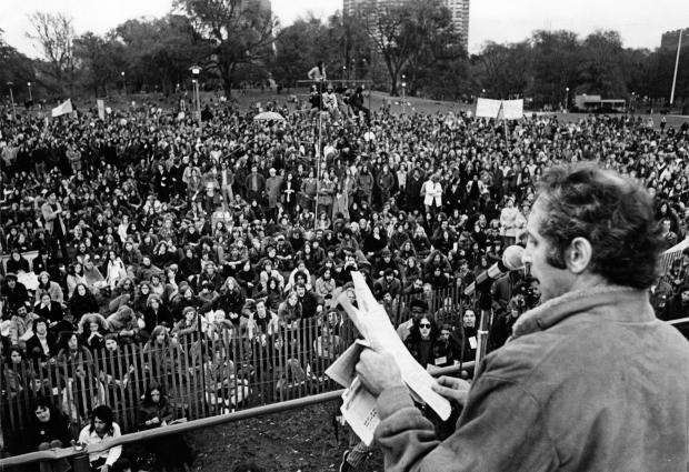 Daniel Ellsberg called for the impeachment of President Richard Nixon in an impromptu speech before an estimated 5,000 demonstrators at a peace rally on Boston Common, Nov. 6, 1971. 