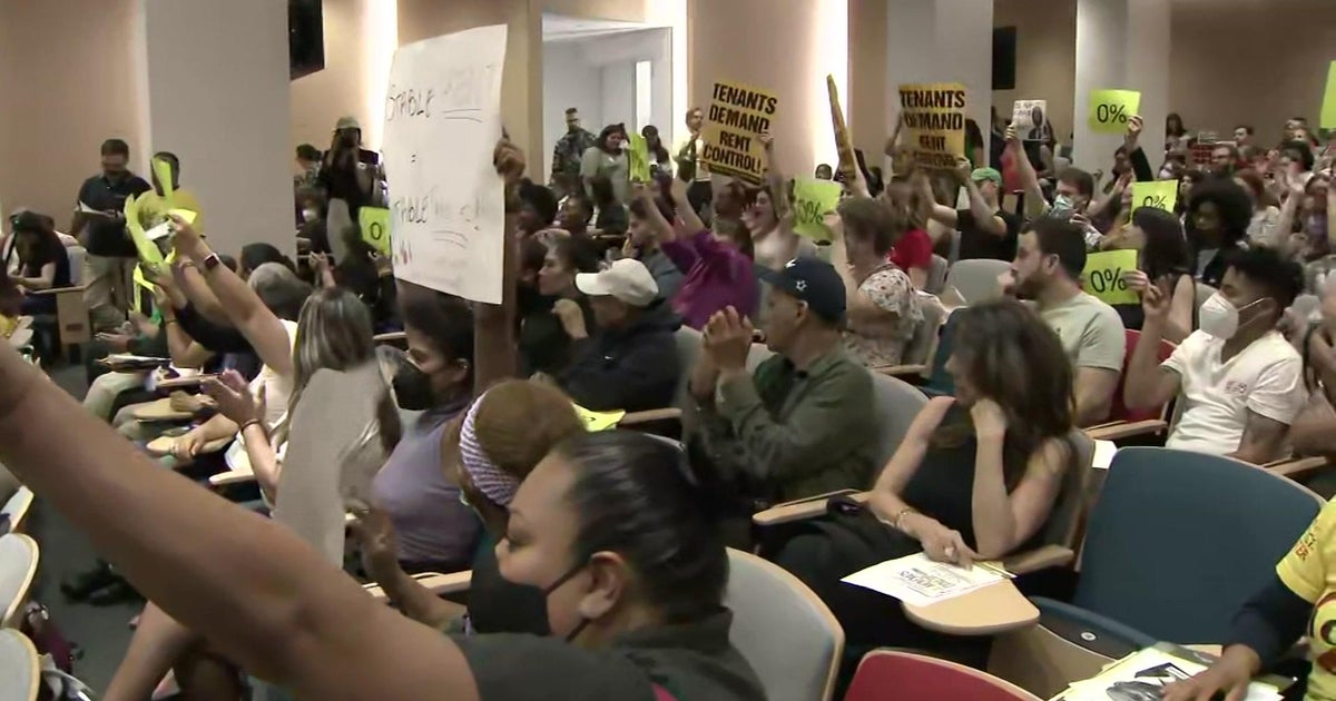 Tenants make emotional pleas against rent increase at New York City
