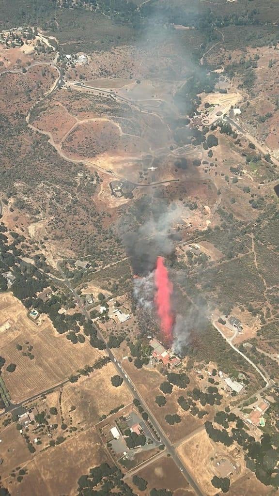 Multiple agencies battle brush fire near El Dorado Hills - CBS Sacramento