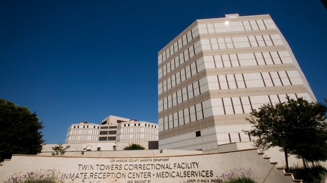 USA - Crime - Paris Hilton Returned to Jail in Los Angeles 