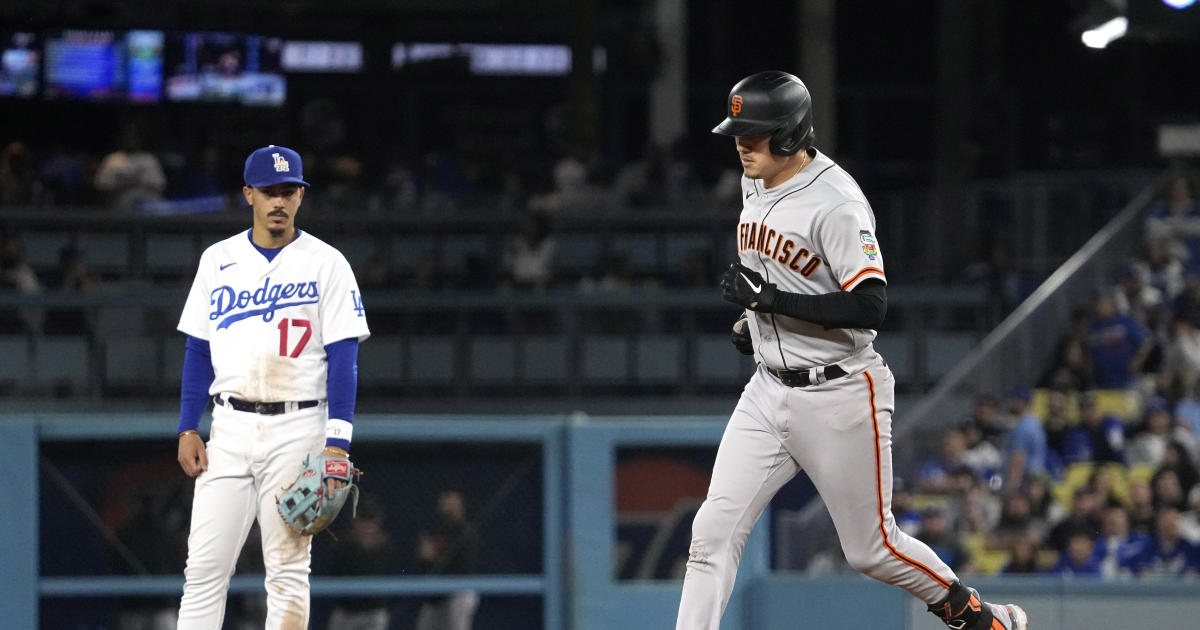 SF Giants beat Braves without getting a hit in game-winning rally