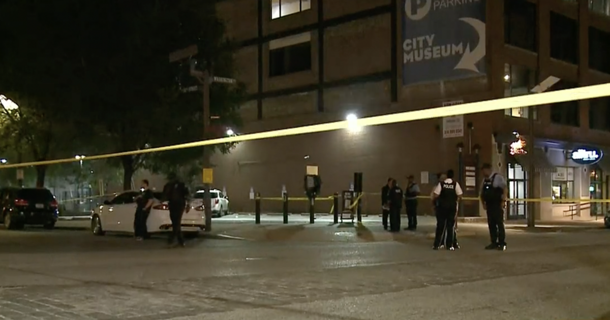 1 jovem morto e 9 feridos em tiroteio em St. Louis, diz polícia