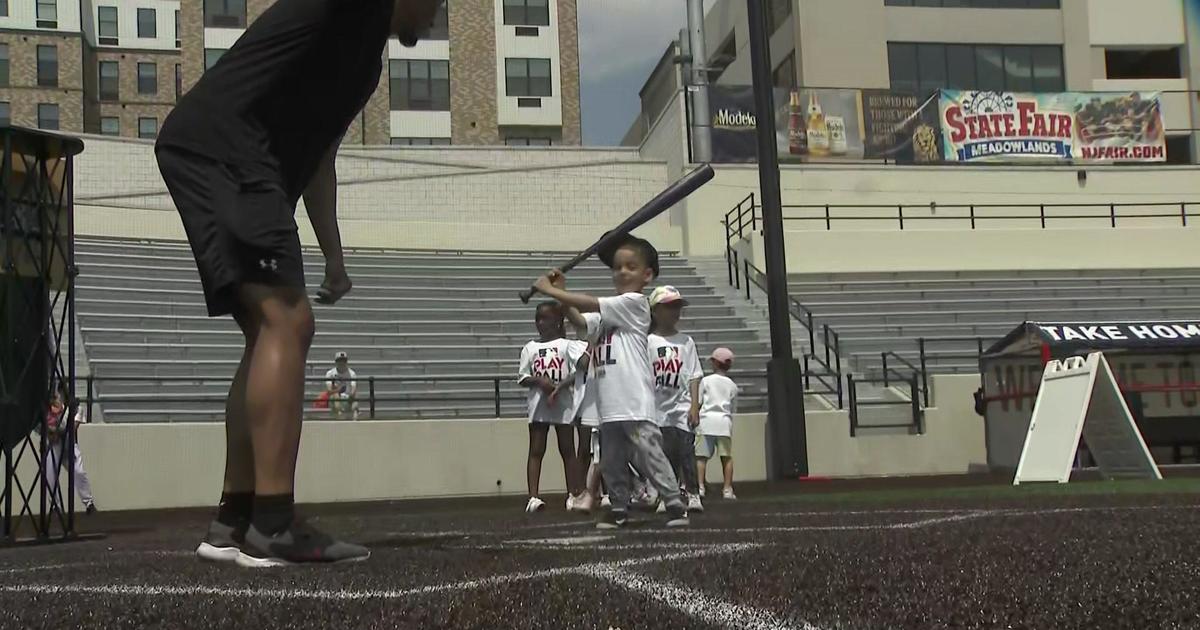 NJ Jackals play ball in Paterson at historic Hinchliffe Stadium