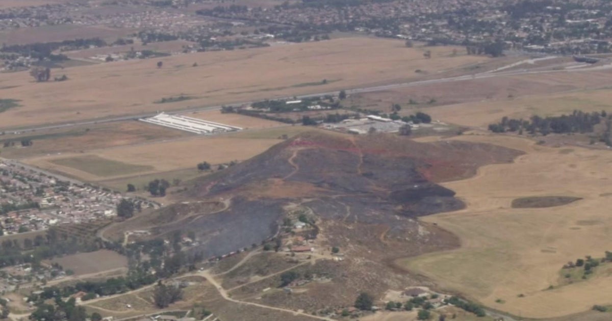 Garbani fire in menifee burns 50 acres cbs los angeles