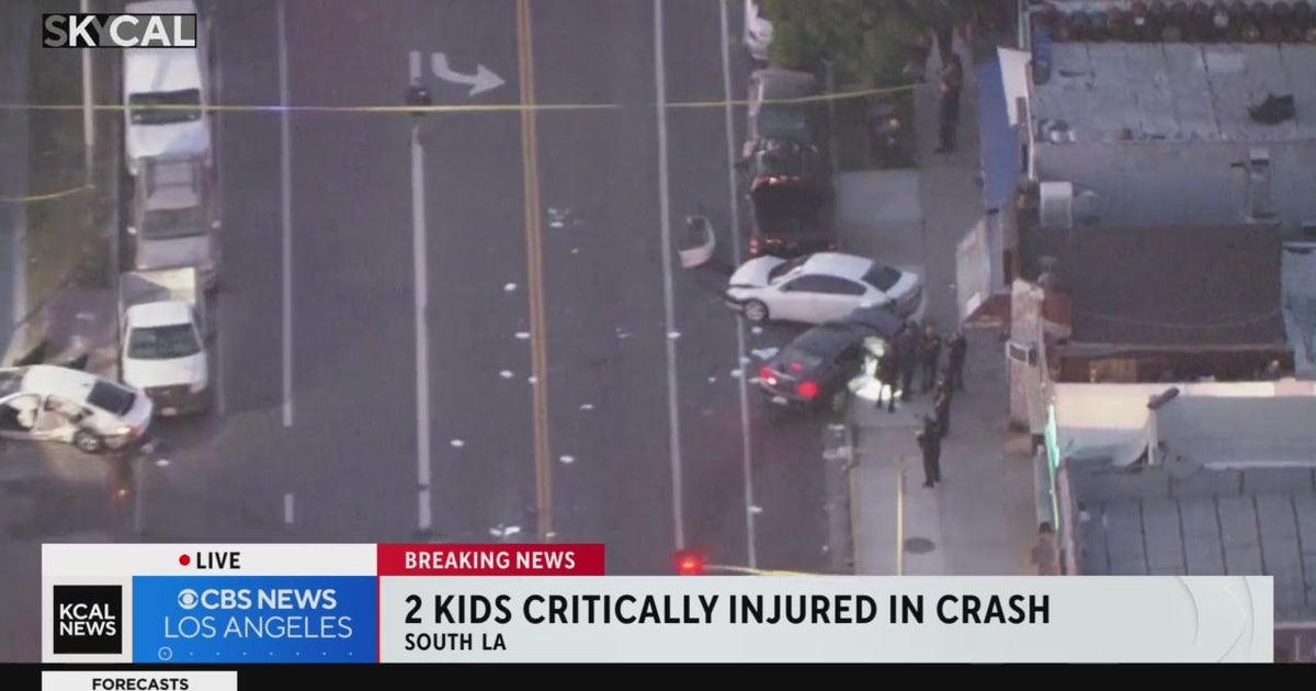 Two kids critically injured in South LA crash - CBS Los Angeles