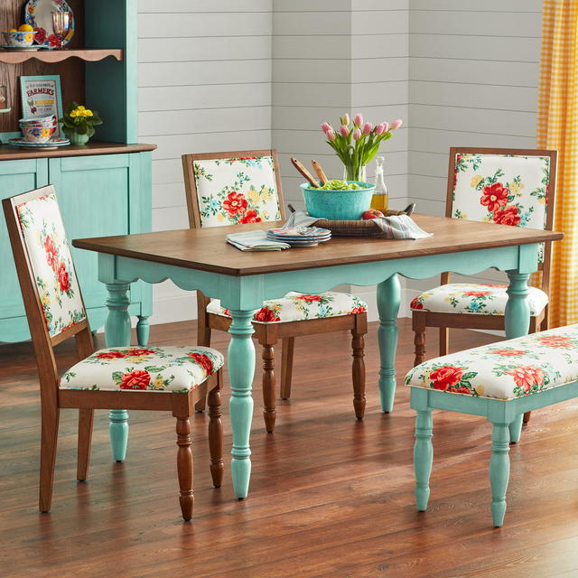 Walmart and The Pioneer Woman, Ree Drummond, serve up style with
