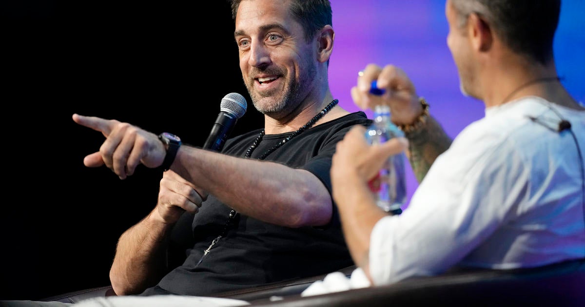 Aaron Rodgers talks about taking ayahuasca at a psychedelics conference