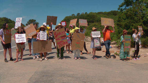 Dune shack protests 