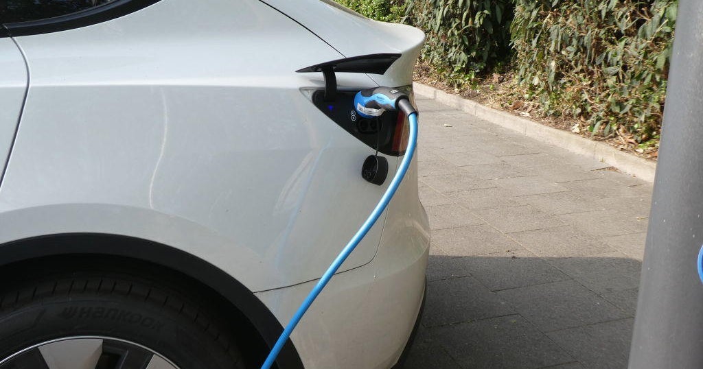 Eligible electric and plugin vehicle buyers to get US tax credits at purchase in 2024 CBS San
