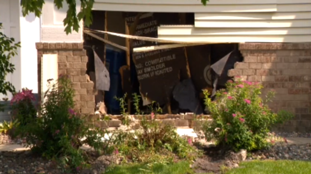 fridley-car-crashes-into-house.png 